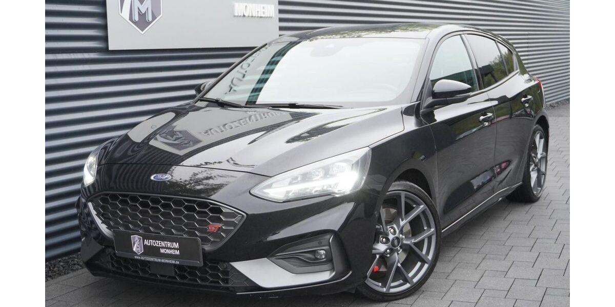 Ford Focus 57.000 km 24.990 &euro; Monheim am Rhein 40789