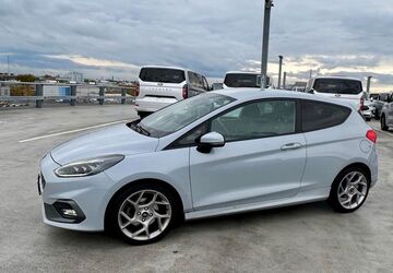Ford Fiesta 84.000 km 14.900 &euro; Dormagen 41539