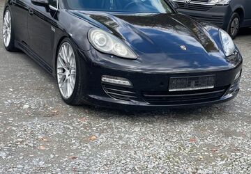 Porsche Panamera 272.000 km 16.300 &euro; Overath 51491