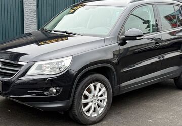 VW Tiguan 169.000 km 8.500 &euro; Bergisch Gladbach 51469
