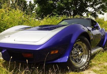 Corvette C3 98.500 km 59.850 &euro; Mettmann 40822