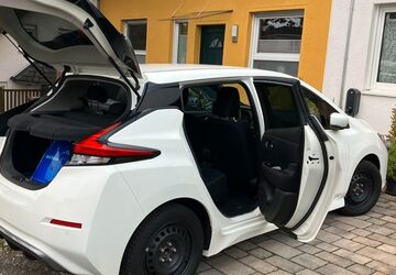 Nissan Leaf 15.800 km 16.300 &euro; Bergisch Gladbach 51429