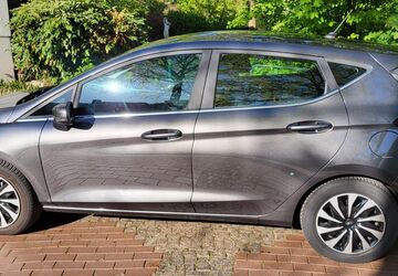 Ford Fiesta 10.000 km 14.000 &euro; Leichlingen 42799