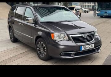 Lancia Voyager 275.000 km 7.450 &euro; Leverkusen 51379