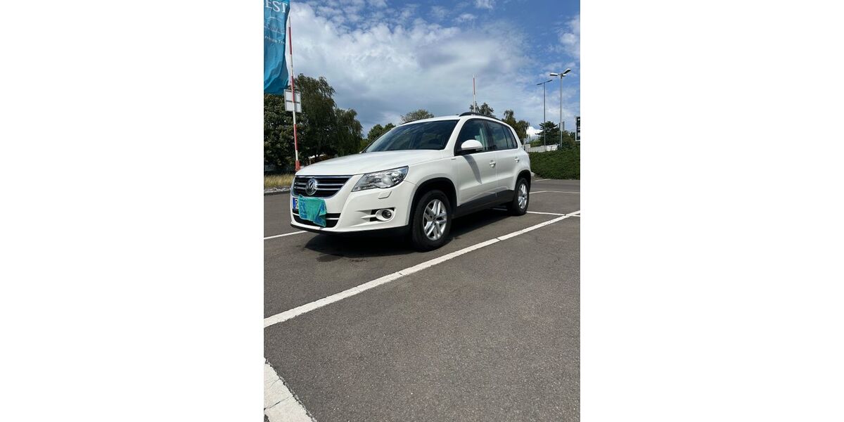 VW Tiguan 114.715 km 8.950 &euro; Remscheid 42857