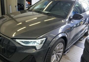 Audi e-tron 33.575 km 44.525 &euro; Hagen 58091