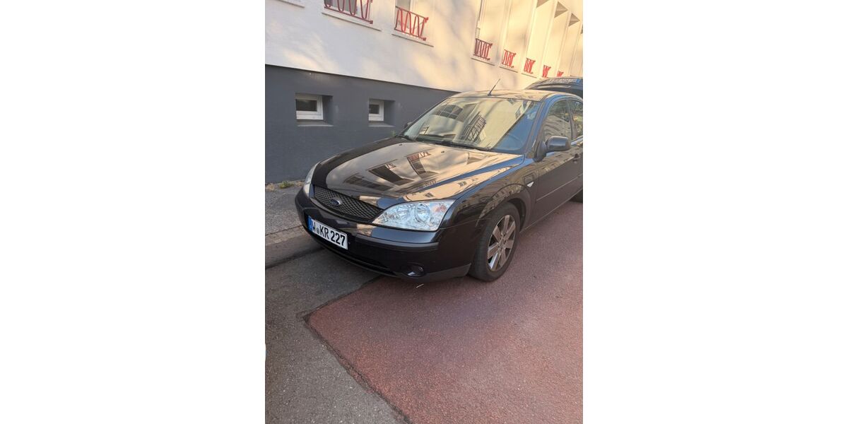 Ford Mondeo 159.000 km 1.099 &euro; Wuppertal 42283