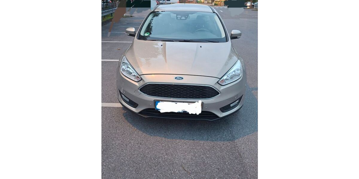 Ford Focus 19.266 km 9.300 &euro; Solingen 42651