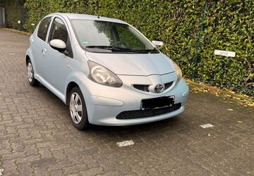 Toyota Aygo (X) 149.100 km 4.290 &euro; Düsseldorf 40239