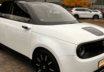 Honda e 38.200 km 16.980 &euro; Düsseldorf 40233