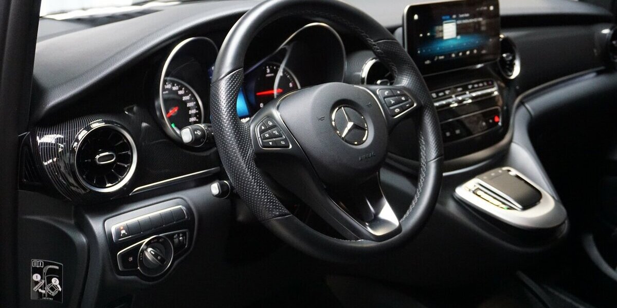 Mercedes-Benz V 300 d Edition lang Leder Mbux AHK Kamera 33.362 km 51.900 &euro; Wuppertal 42327