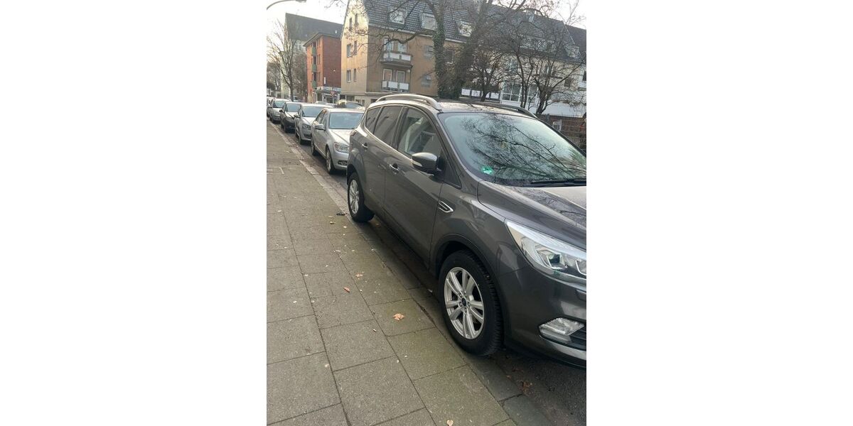 Ford Kuga 70.000 km 11.999 &euro; Leverkusen 51373