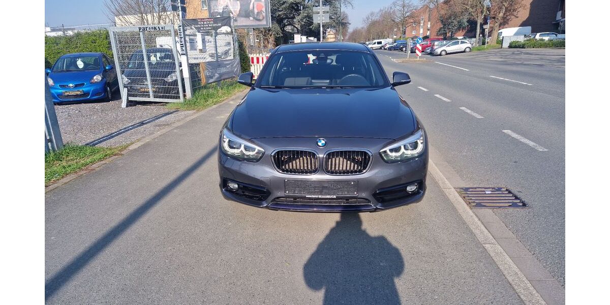 BMW 118 54.044 km 14.999 &euro; Düsseldorf 40549