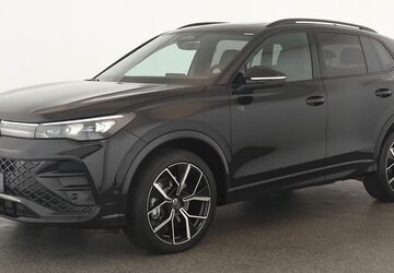 VW Tiguan 17.500 km 46.084 &euro; Düsseldorf 40233