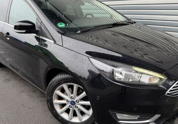 Ford Focus 114.991 km 7.490 &euro; Wuppertal 42285