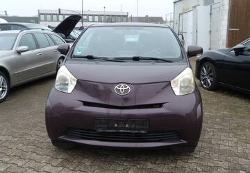 Toyota IQ 223.000 km 2.890 &euro; Düsseldorf 40599