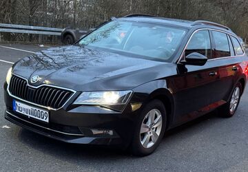 Skoda Superb 124.000 km 16.600 &euro; Velbert 42555