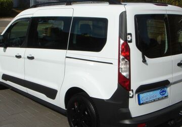 Ford Grand Tourneo 82.200 km 14.980 &euro; Hilden 40721