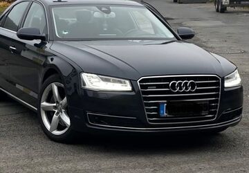Audi A8 188.000 km 21.300 &euro; Düsseldorf 40210
