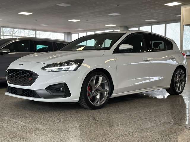 Ford Focus 59.838 km 23.590 &euro; Wuppertal 42329