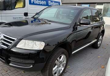VW Touareg 191.000 km 7.999 &euro; Wuppertal 42115
