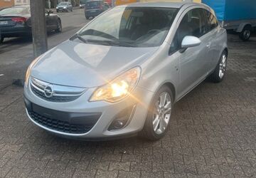 Opel Corsa 93.693 km 4.480 &euro; Solingen 42655