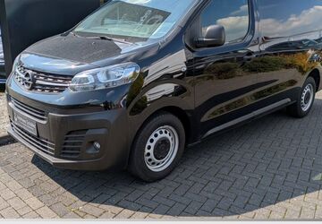 Opel Vivaro 54.225 km 19.585 &euro; Leverkusen 51373