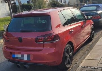 VW Golf 175.500 km 5.200 &euro; Leverkusen 51371
