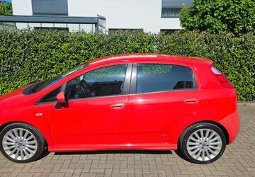Fiat Grande Punto 125.750 km 3.199 &euro; Langenfeld 40764