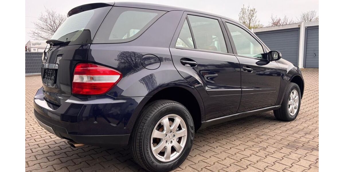 Mercedes-Benz ML 320 191.500 km 11.680 &euro; Bergisch Gladbach 51469