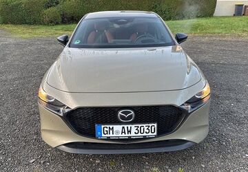 Mazda 3 6.897 km 27.990 &euro; Engelskirchen 51766