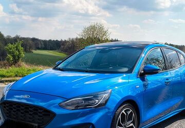 Ford Focus 174.000 km 10.890 &euro; Remscheid 42897