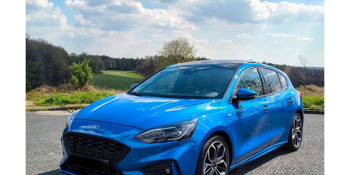 Ford Focus 174.000 km 10.890 &euro; Remscheid 42897