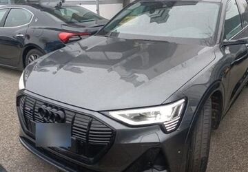 Audi e-tron 76.811 km 40.755 &euro; Hagen 58091