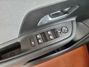 Opel Mokka Edition Komfortp. Techp. Alu 6.414 km 21.990 &euro; HAAN 42781