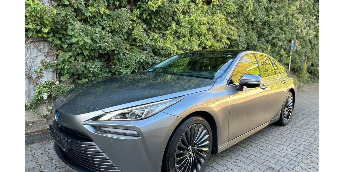 Toyota Mirai 92.000 km 12.890 &euro; Wuppertal 42281
