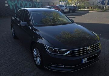 VW Passat 145.000 km 17.200 &euro; Düsseldorf 40225