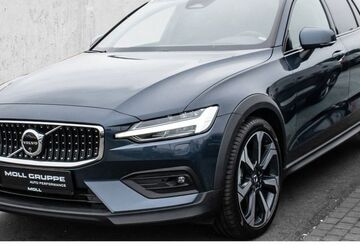Volvo V60 Cross Country 26.148 km 36.980 &euro; Düsseldorf 40549