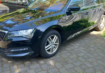 Skoda Superb 146.000 km 18.490 &euro; Leichlingen 42799