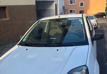 Ford Fiesta 141.000 km 2.300 &euro; Remscheid 42853