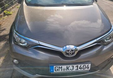 Toyota Auris 74.892 km 11.500 &euro; Lindlar 51789
