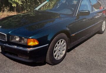 BMW 750 325.770 km 12.000 &euro; Leverkusen 51375