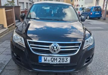 VW Tiguan 109.000 km 9.000 &euro; Wuppertal 42277