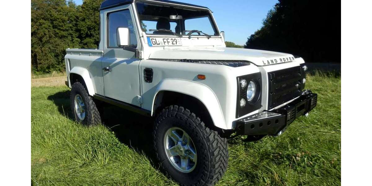 Land Rover Defender 72.900 km 37.550 &euro; Bergisch Gladbach 51469