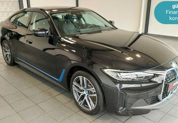 BMW i4 38.858 km 30.390 &euro; Wuppertal 42287