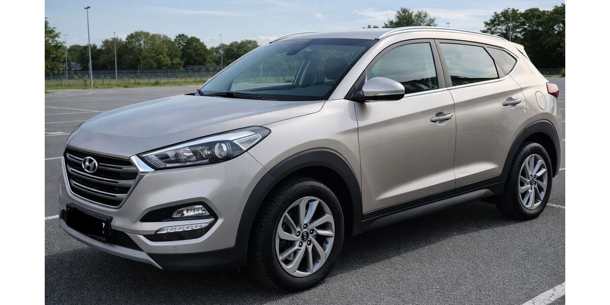 Hyundai TUCSON 83.000 km 13.790 &euro; Solingen 42697