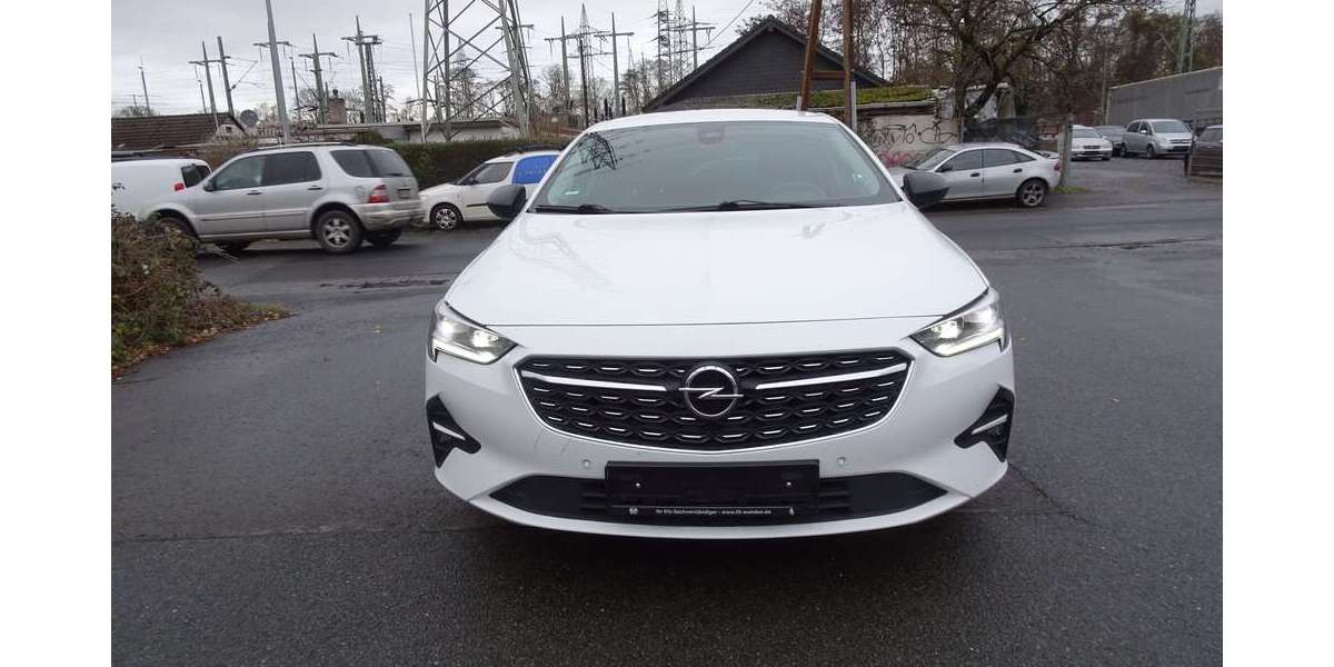 Opel Insignia 139.860 km 12.990 &euro; Düsseldorf 40231