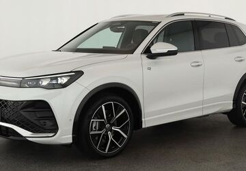 VW Tiguan 6.900 km 43.884 &euro; Düsseldorf 40233