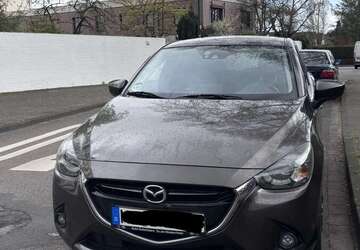Mazda 2 179.000 km 7.000 &euro; Düsseldorf, Stadt 40229