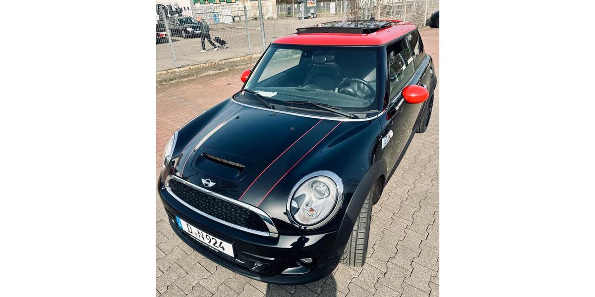 Mini John Cooper Works 109.000 km 13.500 &euro; Düsseldorf 40215